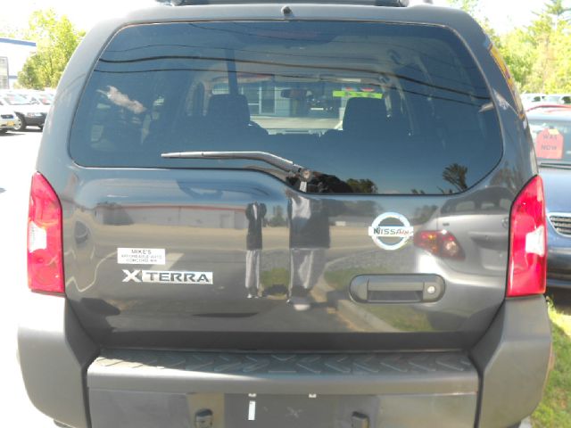 Nissan Xterra 850 T5R SUV