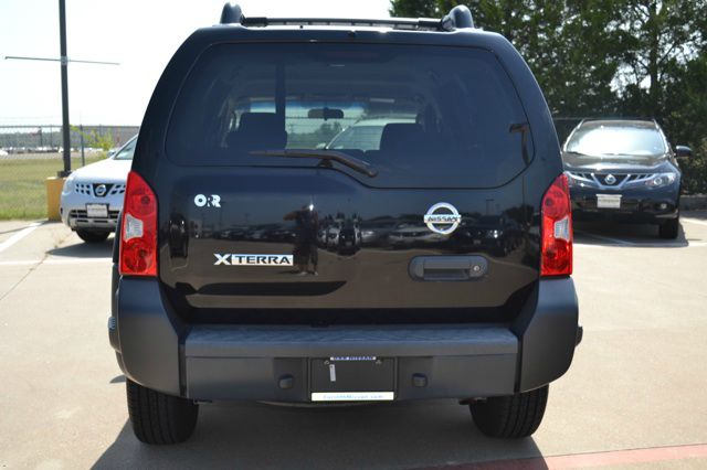 Nissan Xterra Touring / AWD SUV
