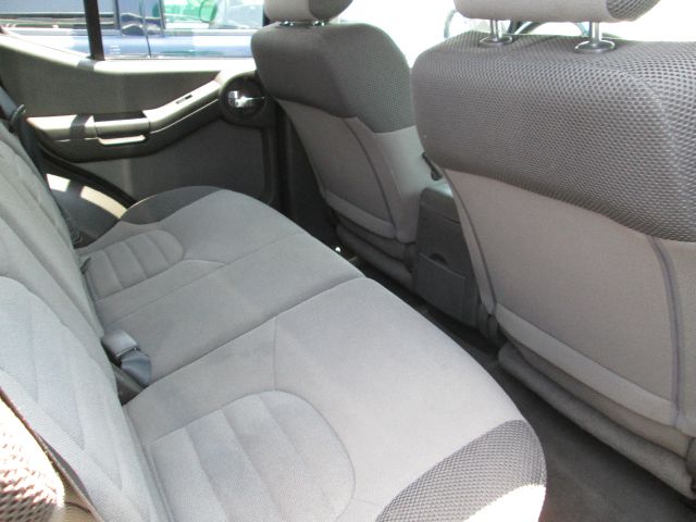 Nissan Xterra 325ci RWD SUV