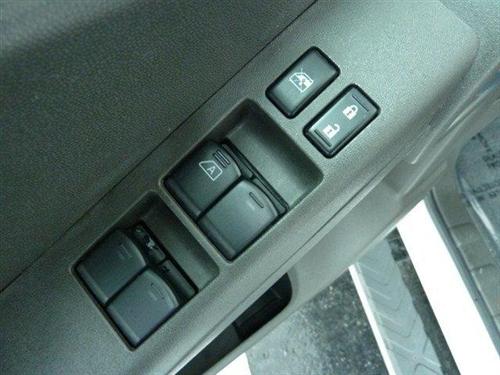 Nissan Xterra 2010 photo 1