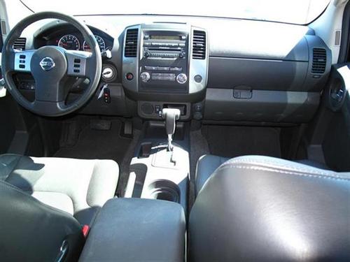 Nissan Xterra 2010 photo 2