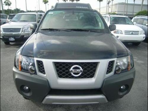 Nissan Xterra 2010 photo 1