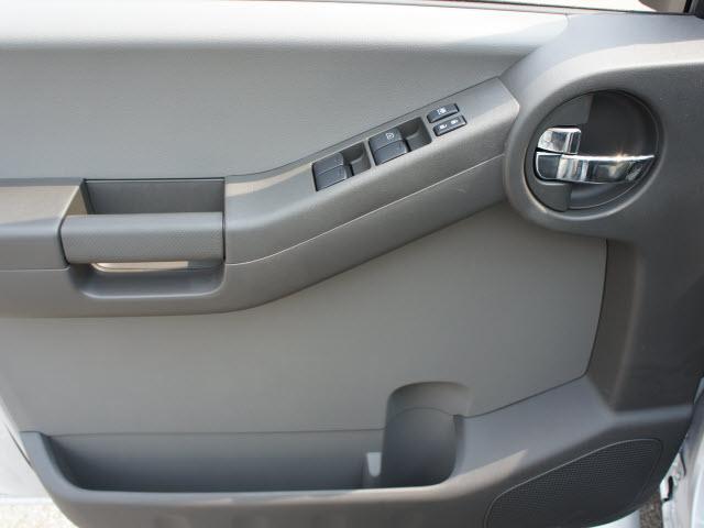 Nissan Xterra 2011 photo 4