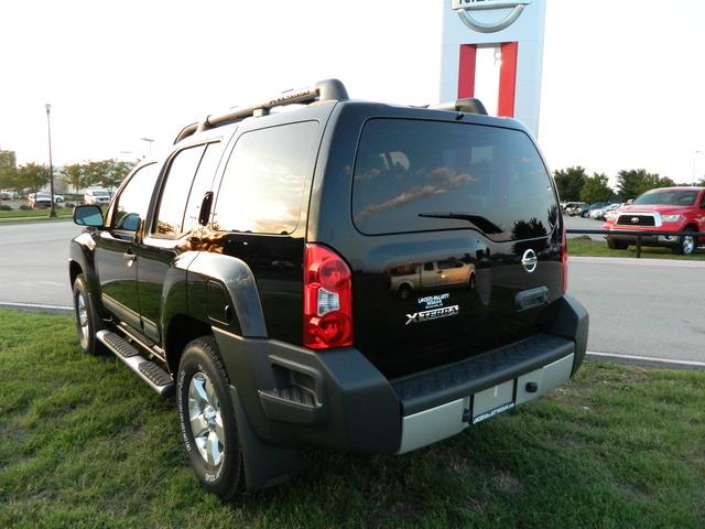 Nissan Xterra 2011 photo 2