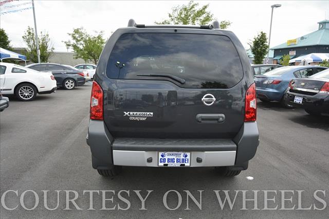 Nissan Xterra 2011 photo 1