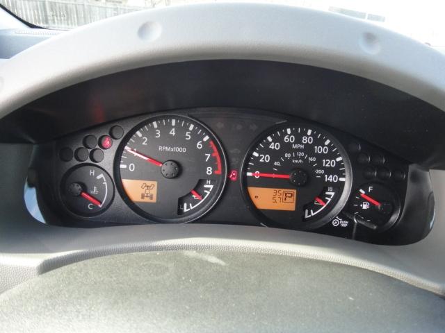 Nissan Xterra 2011 photo 1