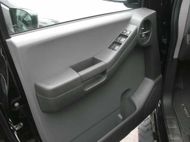 Nissan Xterra Reg Cab 111.2 WB SL Z85 Truck SUV