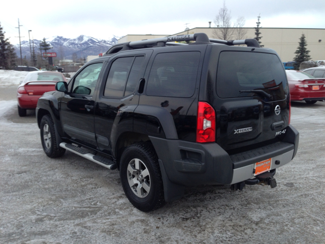 Nissan Xterra 2011 photo 2