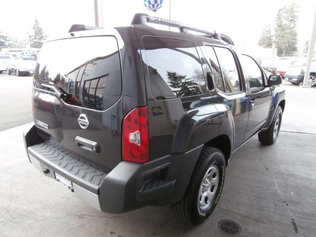 Nissan Xterra 2012 photo 2