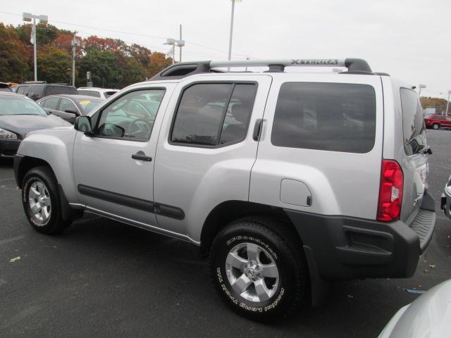 Nissan Xterra 2012 photo 1