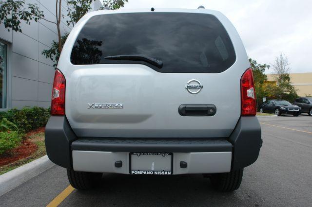 Nissan Xterra 2012 photo 3