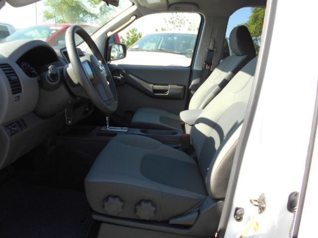 Nissan Xterra 2012 photo 17
