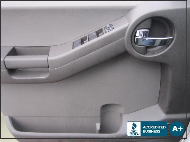 Nissan Xterra 2012 photo 1