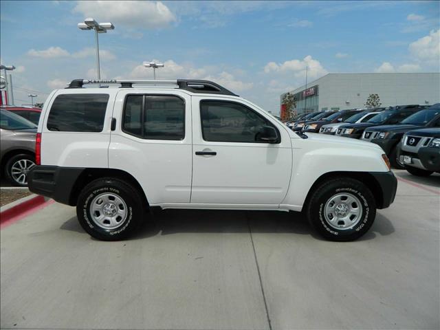 Nissan Xterra 2013 photo 2