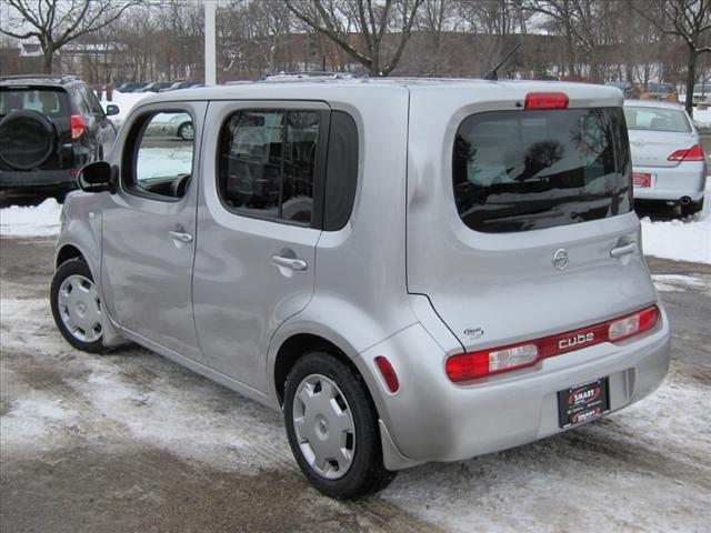 Nissan cube 2009 photo 2