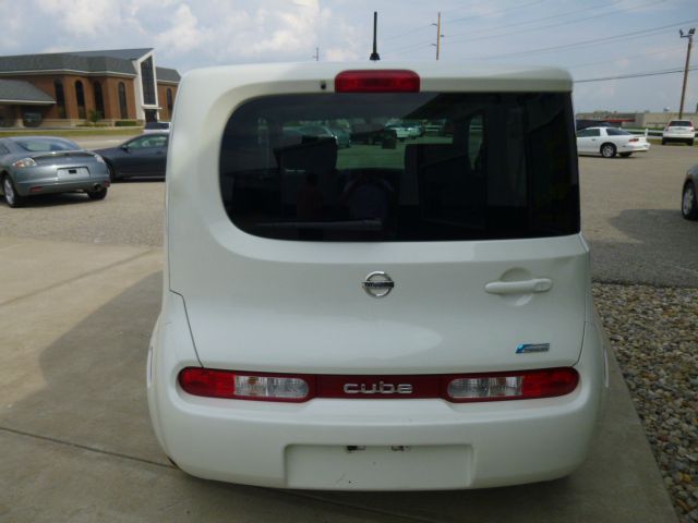 Nissan cube 2009 photo 2