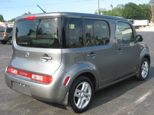 Nissan cube 2009 photo 11