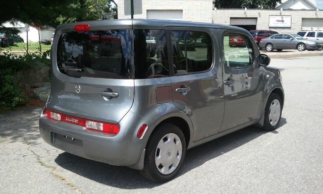 Nissan cube 2010 photo 3