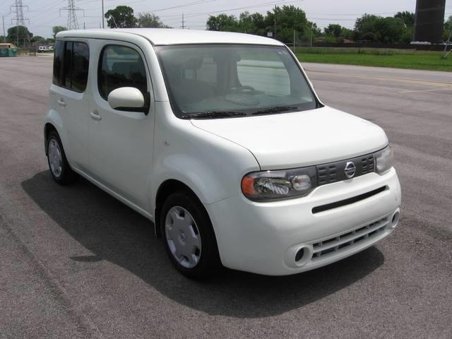 Nissan cube W/T REG CAB SUV