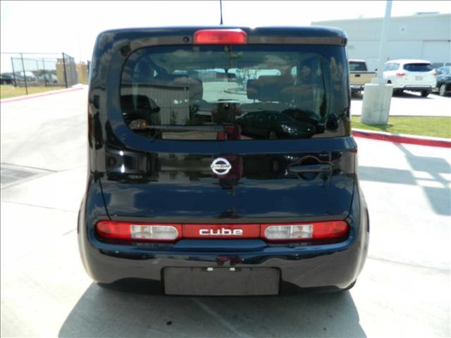 Nissan cube 2011 photo 1