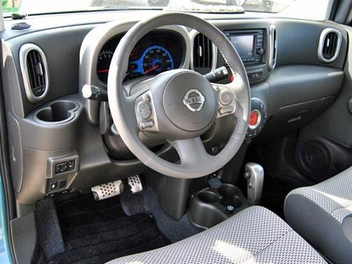 Nissan cube 2011 photo 2