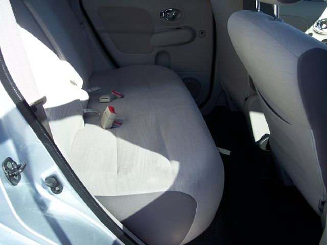 Nissan cube W/T REG CAB SUV