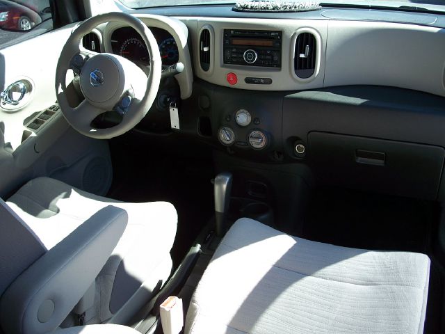 Nissan cube 2011 photo 22