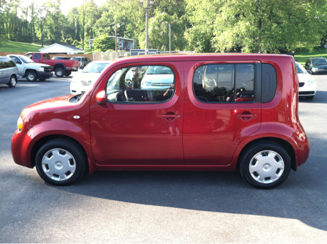 Nissan cube 2012 photo 2