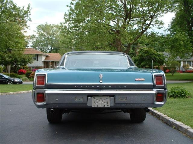 Oldsmobile 442 1967 photo 2