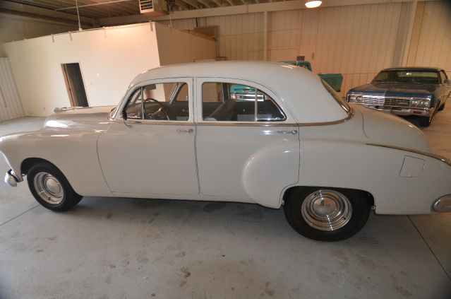 Oldsmobile 88 1950 photo 3