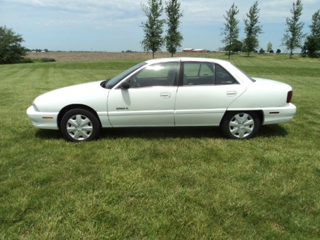 Oldsmobile Achieva 1997 photo 4