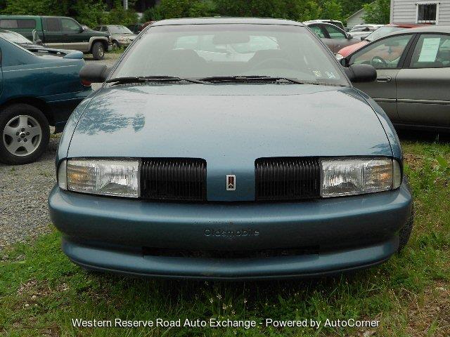Oldsmobile Achieva 1997 photo 3