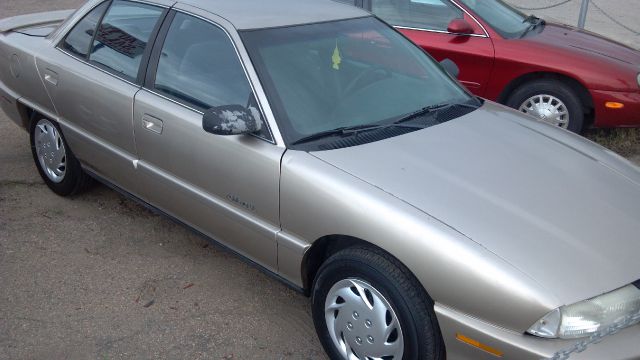 Oldsmobile Achieva 1998 photo 3