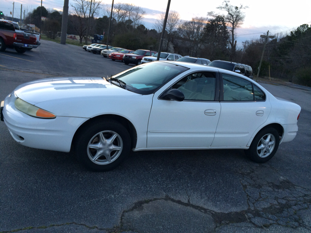 Oldsmobile Alero 1999 photo 2