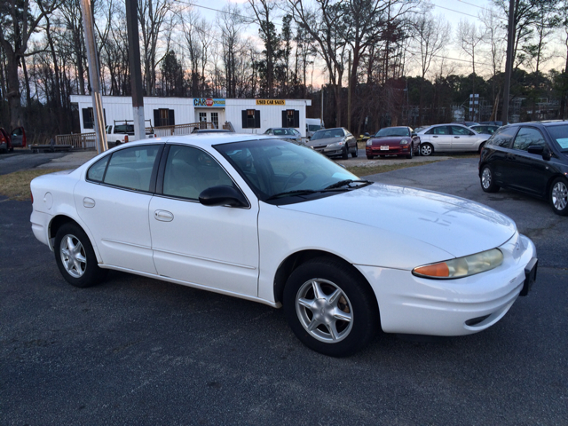 Oldsmobile Alero 1999 photo 4