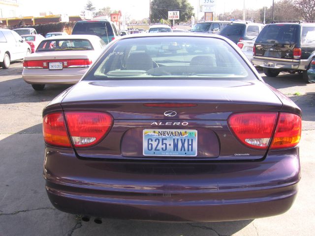 Oldsmobile Alero 1999 photo 1