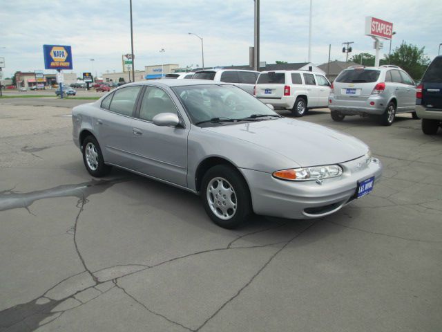 Oldsmobile Alero 1999 photo 3