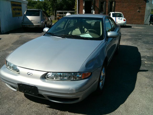 Oldsmobile Alero 1999 photo 1