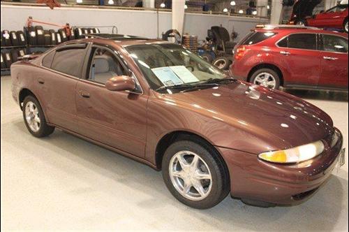 Oldsmobile Alero 1999 photo 3