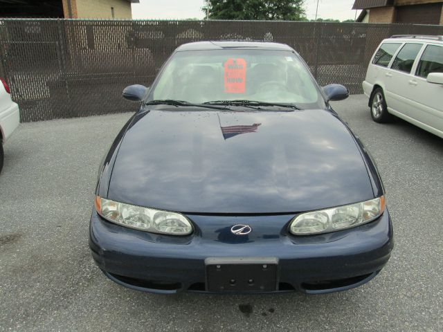 Oldsmobile Alero 2000 photo 1