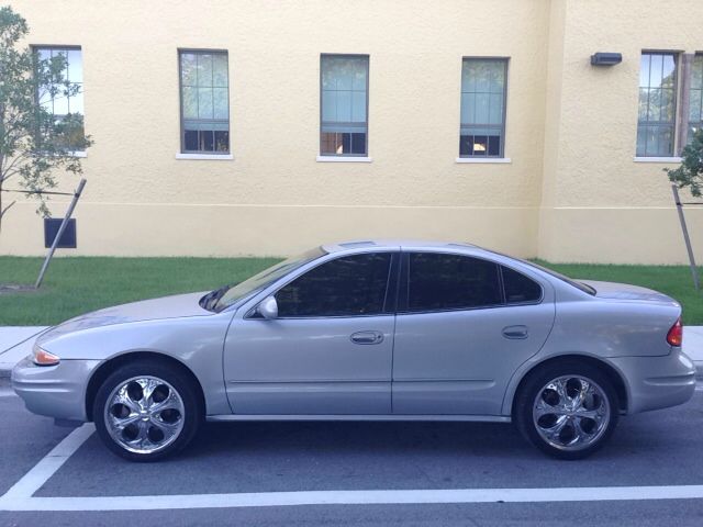 Oldsmobile Alero 2000 photo 4