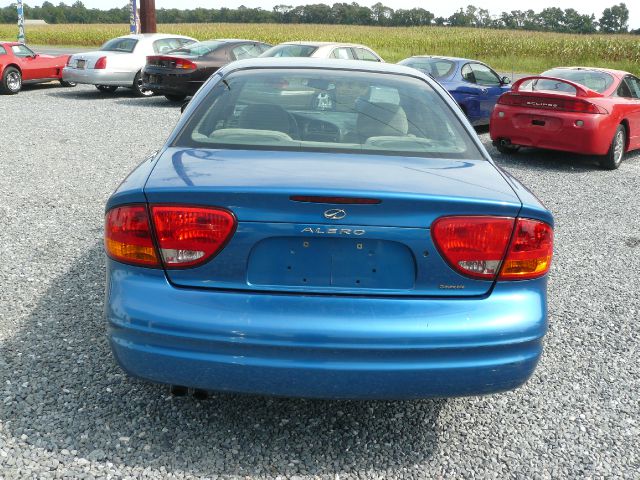 Oldsmobile Alero 2000 photo 4