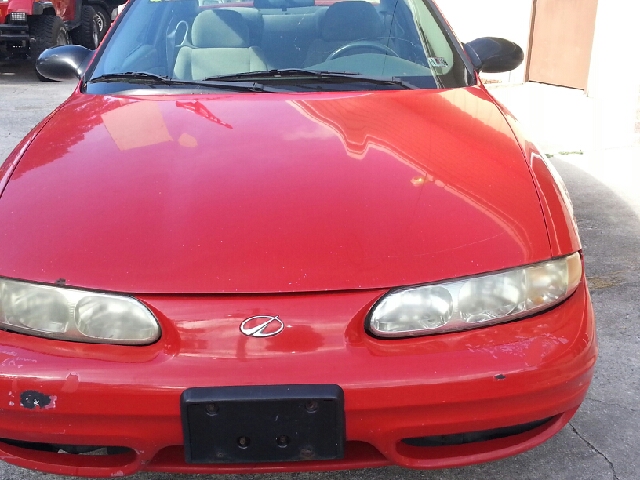 Oldsmobile Alero 2000 photo 1