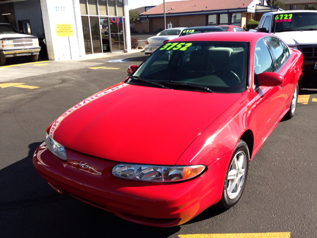 Oldsmobile Alero 2001 photo 2