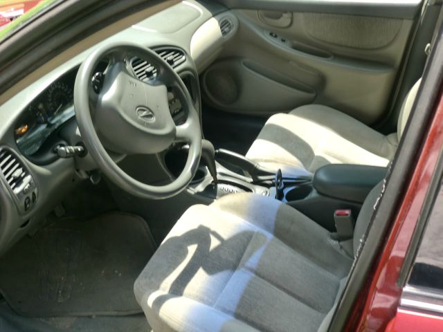 Oldsmobile Alero 2001 photo 3