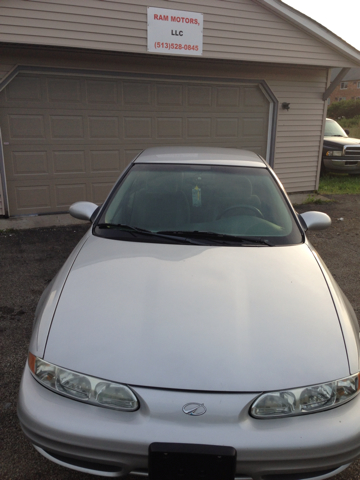 Oldsmobile Alero 2001 photo 1