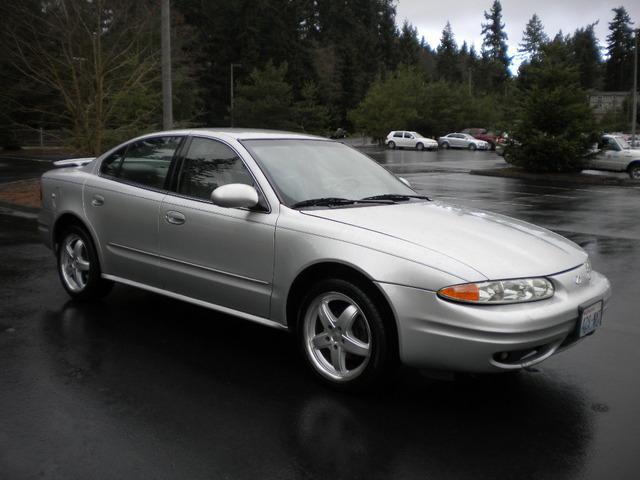 Oldsmobile Alero 2001 photo 2