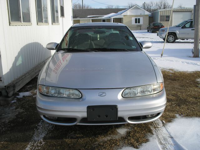 Oldsmobile Alero 2001 photo 1
