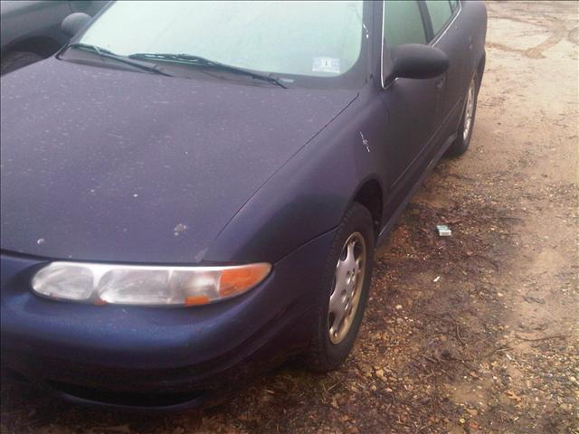 Oldsmobile Alero 2001 photo 3