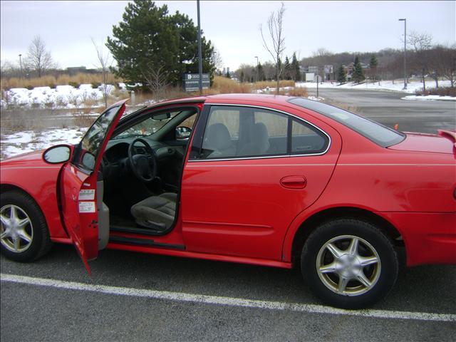 Oldsmobile Alero 2001 photo 3